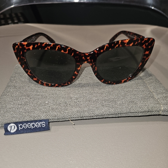 Peepers Accessories - Peepers Cat Eye Brown Tortoise Shell Women's Prescription +2.50 Sunglasses